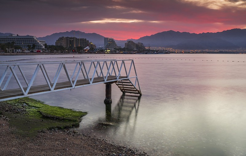 Sunrise at Eilat&nbsp;-&nbsp;���, �����, ����, �����, ������, ���� ����,&nbsp;eilat sunrise red sea gulf footpath beach hotel resort recreation tourism famous tropical city israel seascape mountain.&nbsp;����� ��&nbsp;���� �������. ������: NIKON D800