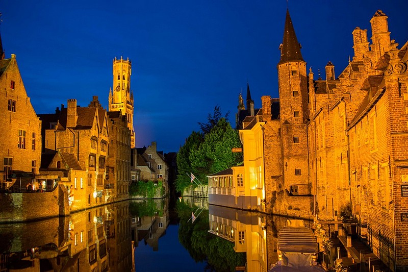  A night in Bruges
