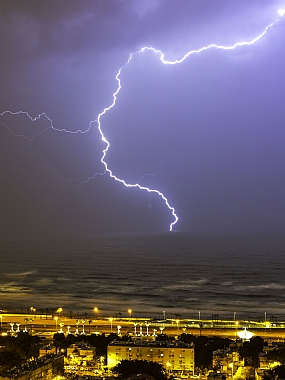 ברק בחוף חיפה