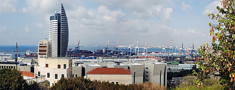 מבט לנמל חיפה