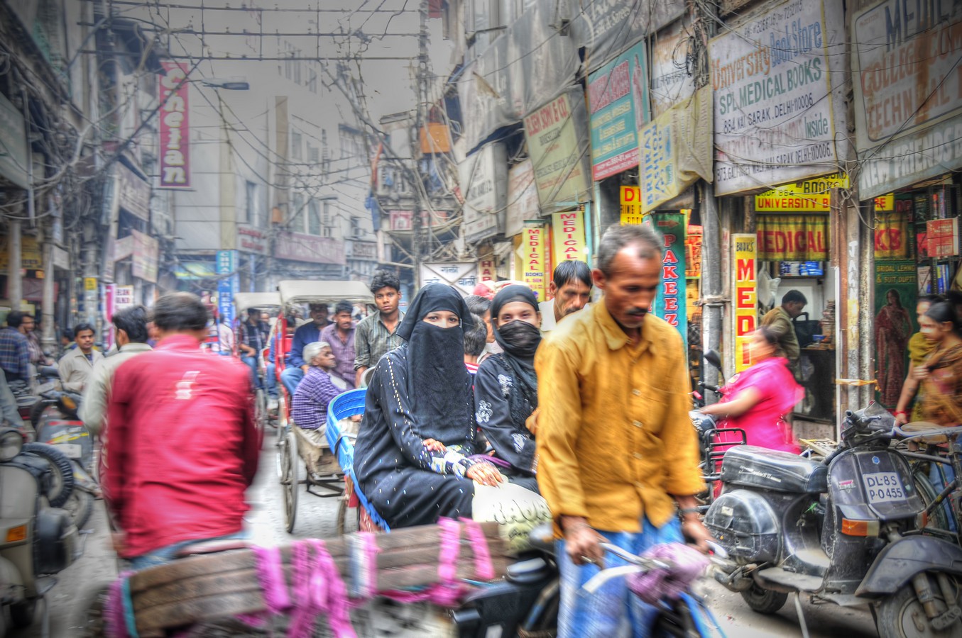 פיני  אביבי