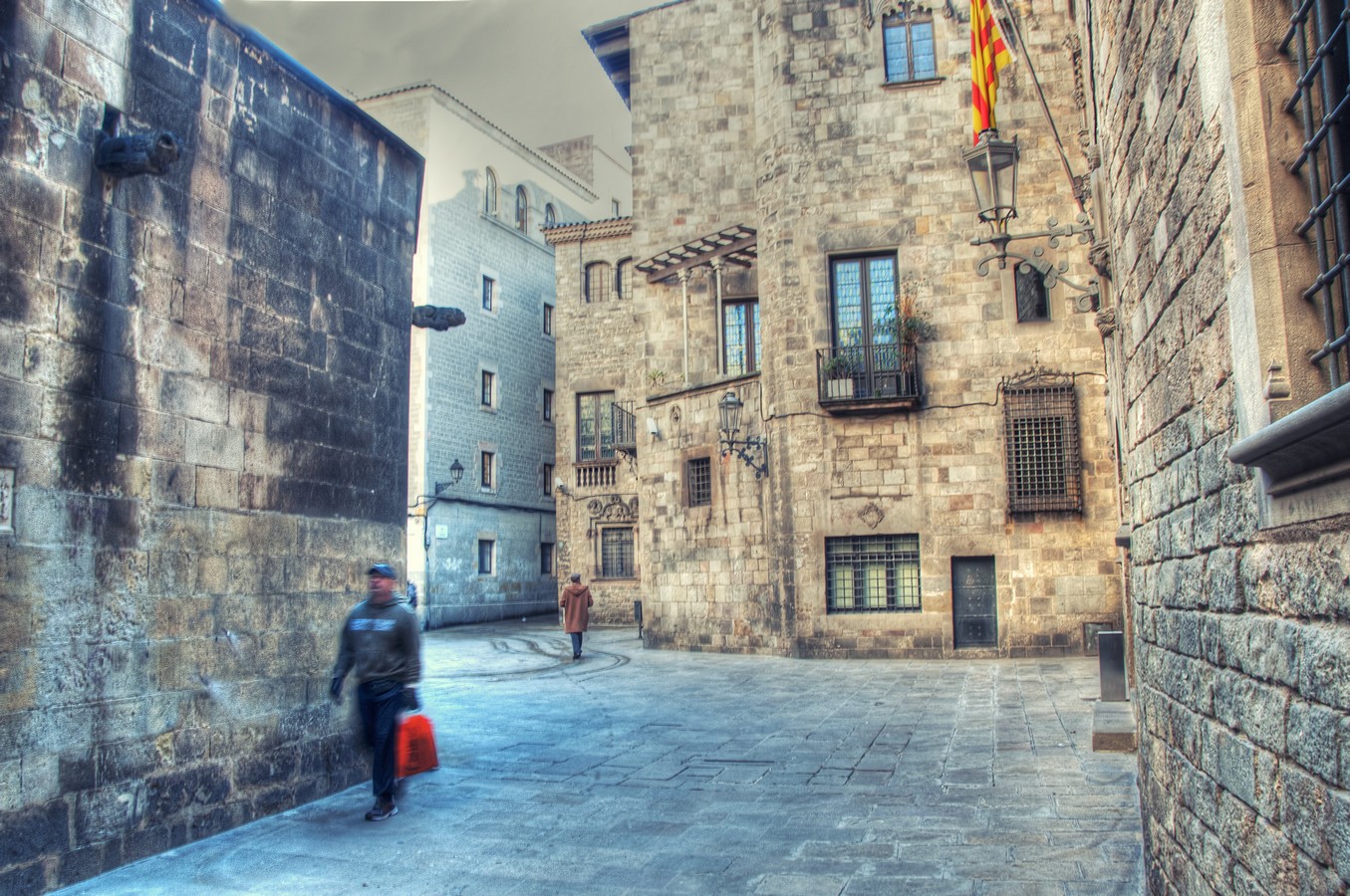 פיני  אביבי