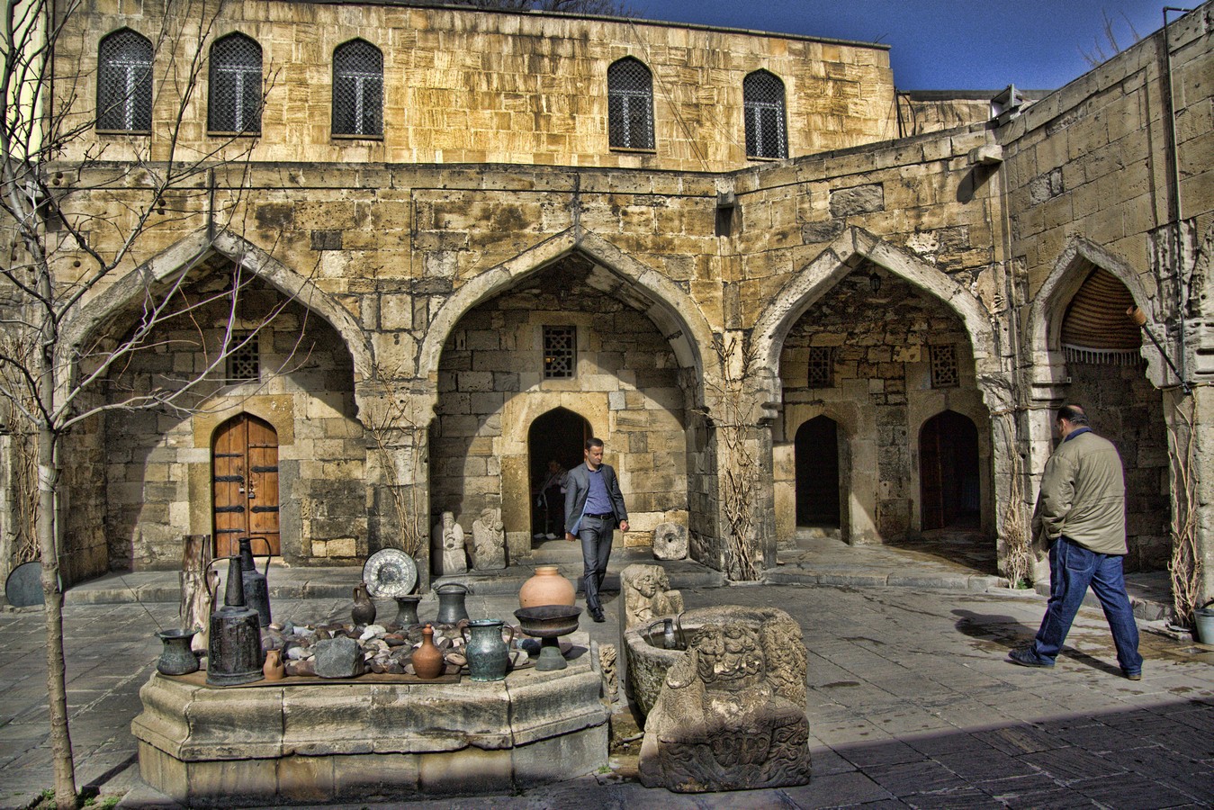 פיני  אביבי