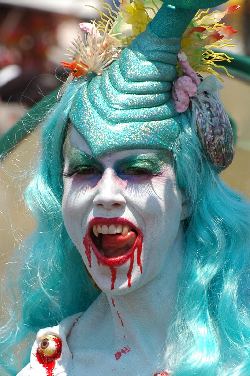 שמיים כחולים