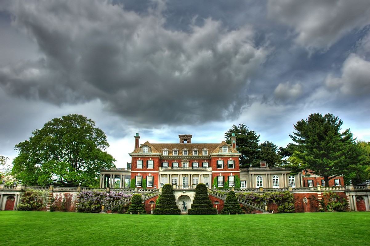 שמיים כחולים