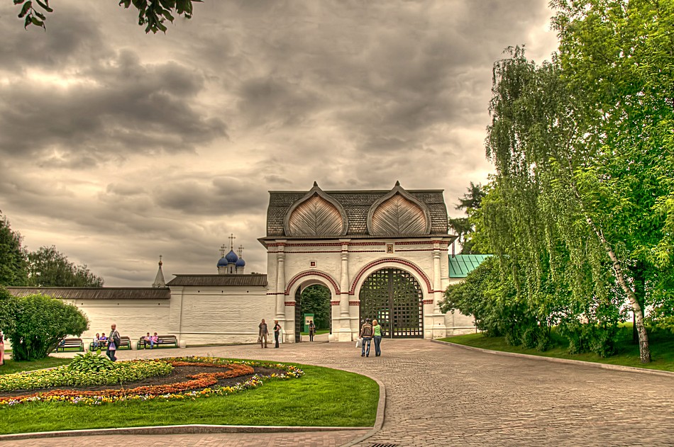 פיני  אביבי