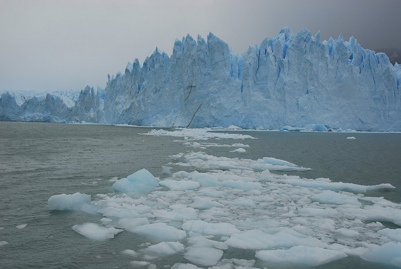 הקרחון המתנפץ