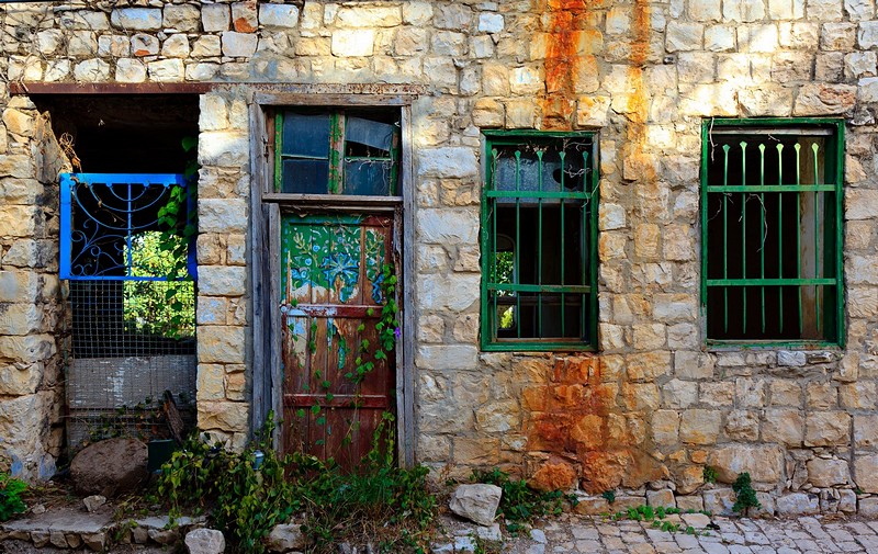 תמונה קבוצתית עם דלת