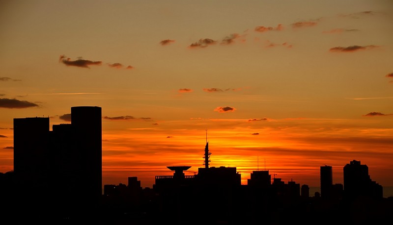 שקיעתו של יום.