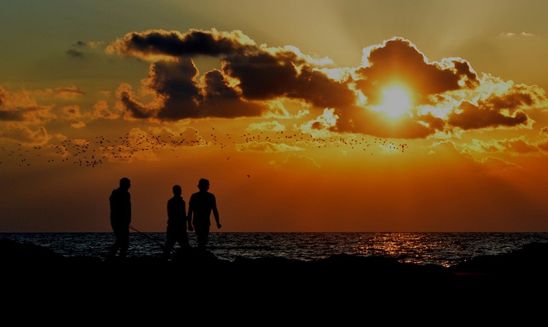 רגע לפני שקיעה