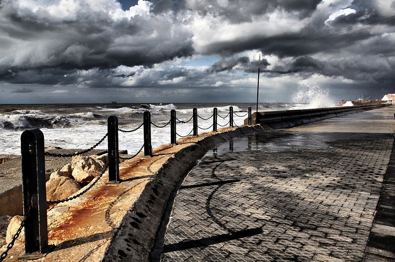 עכשיו מעונן