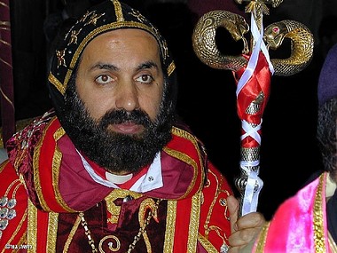 צבעוני 2 | כומר טקס דת