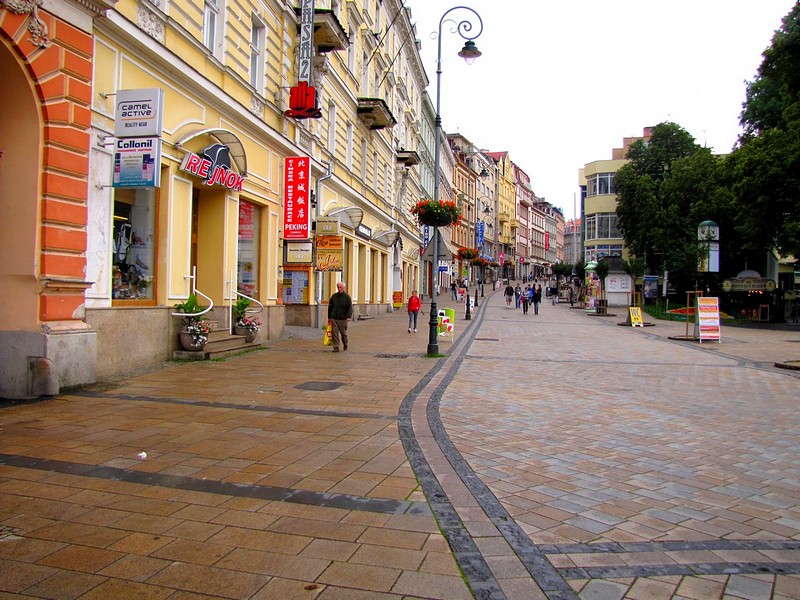 רחוב בקרלובי וארי