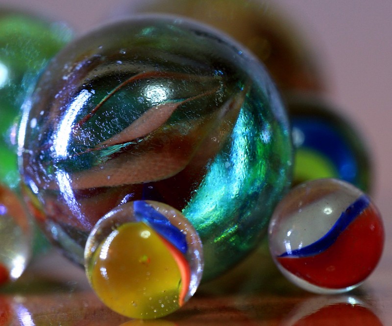 משחקים בגולות...