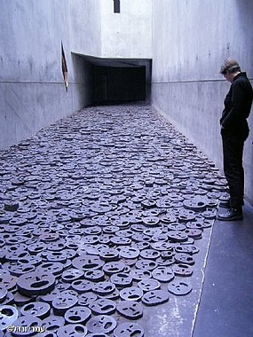 צעקות מהעבר