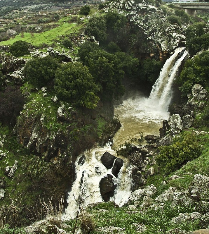 מפל סער למורדות החרמון
