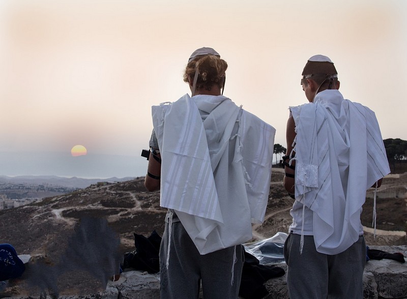 זריחה בים המלח