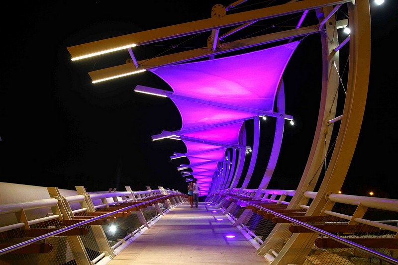 גשר האוהבים...