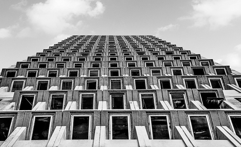 השמים הם הגבול