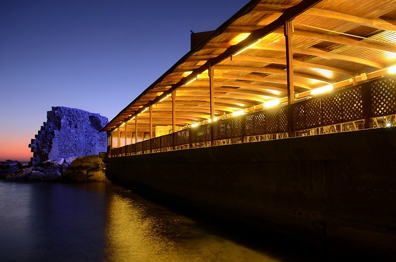 לעת ערב בעכו