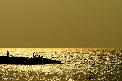 אנשים קטנים וים גדול