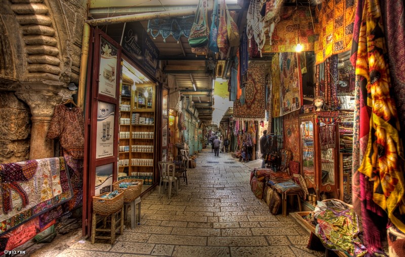 רחוב שוק בעיר העתיקה