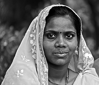 פורטרט ב-ש/ל /16