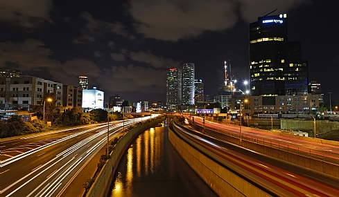 נתיבי איילון.