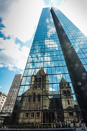 בנין בתוך בנין