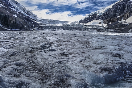 להיות על קרחון