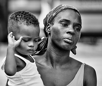 .Being a morher.  24/7 | אם  ילד  הוואנה  קובה 