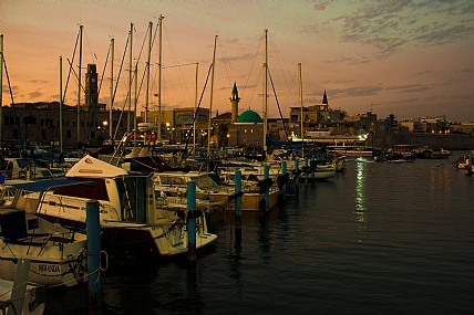 הנמל לקראת ערב