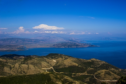 נופים בקורפו