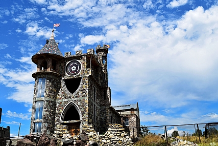 חזית הארמון