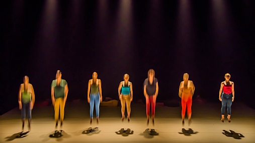 בתנועה מתמדת