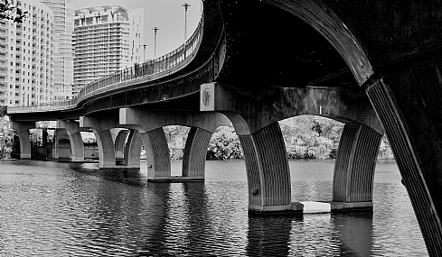 הגשר על הקולורדו