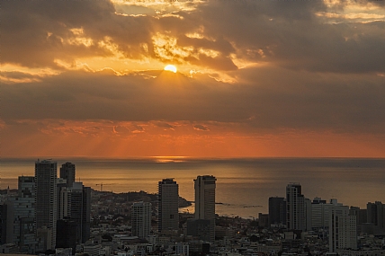 שקיעה מתל אביב