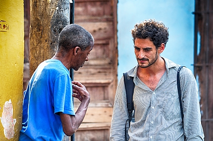 משהו אנושי | צעיר  קשיש  הקשבה  בקשה  טרינידד דה קובה 