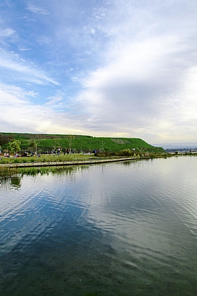 הצד היפה של חירייה