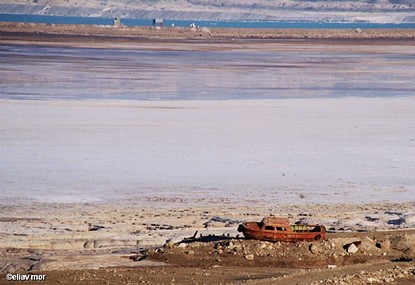 מחכה למבול ....