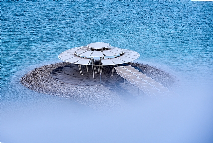 ערפל של שחר בים המלח | פרגולה 