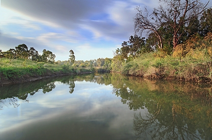 זריחה בנחל שורק