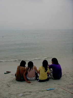 צופים אל האופק