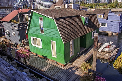 בית על המים