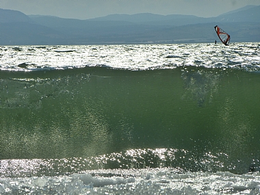 צונאמי בכינרת;)