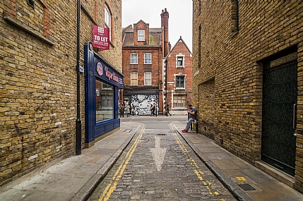 בריק ליין, לונדון