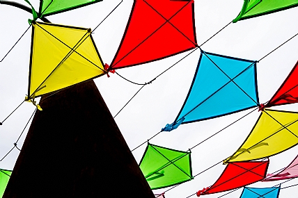 עפים על תל אביב