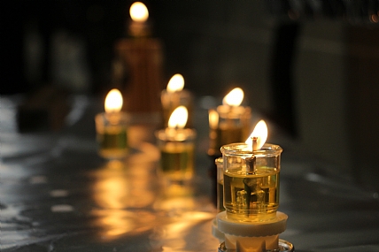 הנרות הללו… 