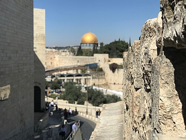 ירושלים של זהב ואבן 