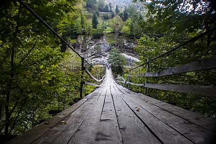 גשר אל האין
